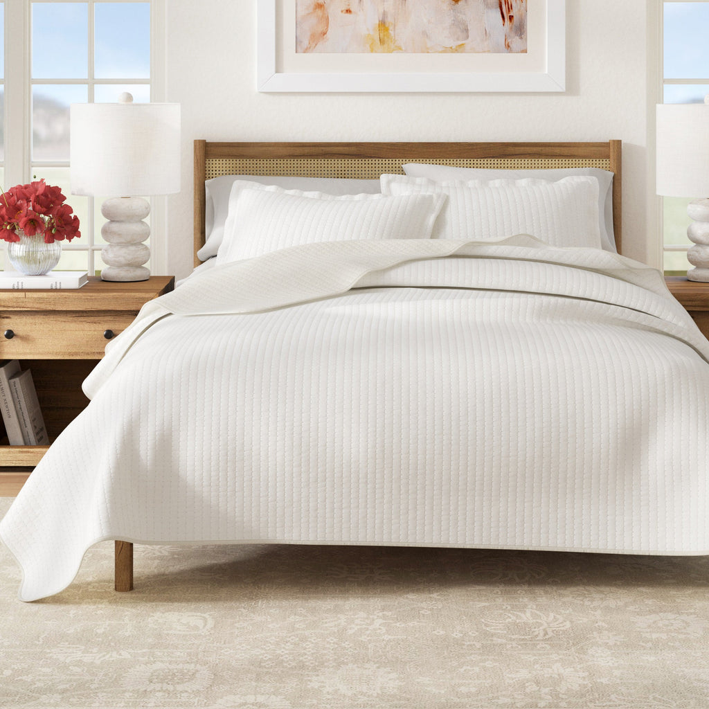 Solid Quilt - Alicia Collection