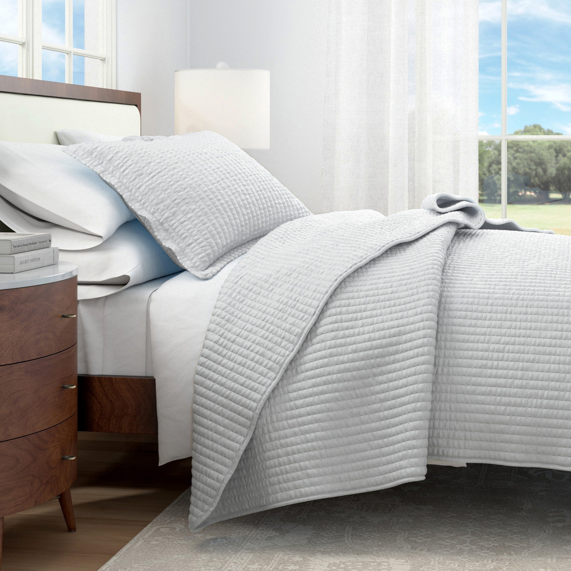 Solid Quilt - Alicia Collection